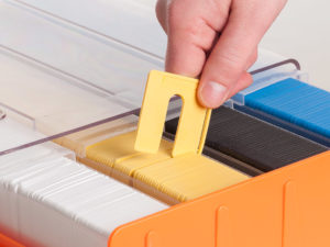 Uitvulplaatjes in de Millimax dispenser